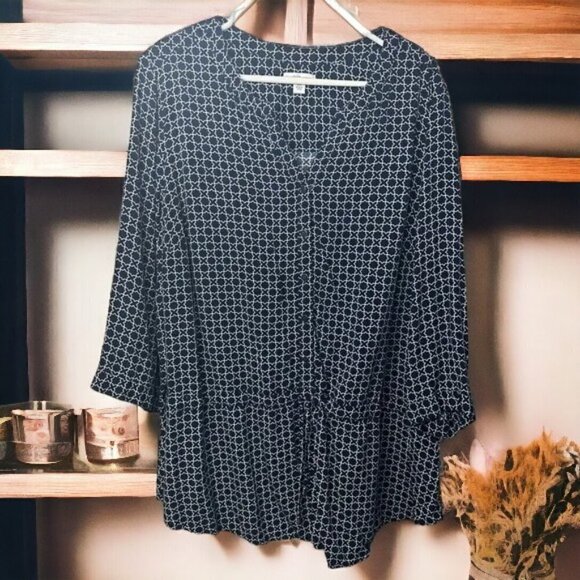 Croft & Barrow Women’s Long Sleeve Navy and White Patterned Tunic Size 2X - Picture 2 of 11